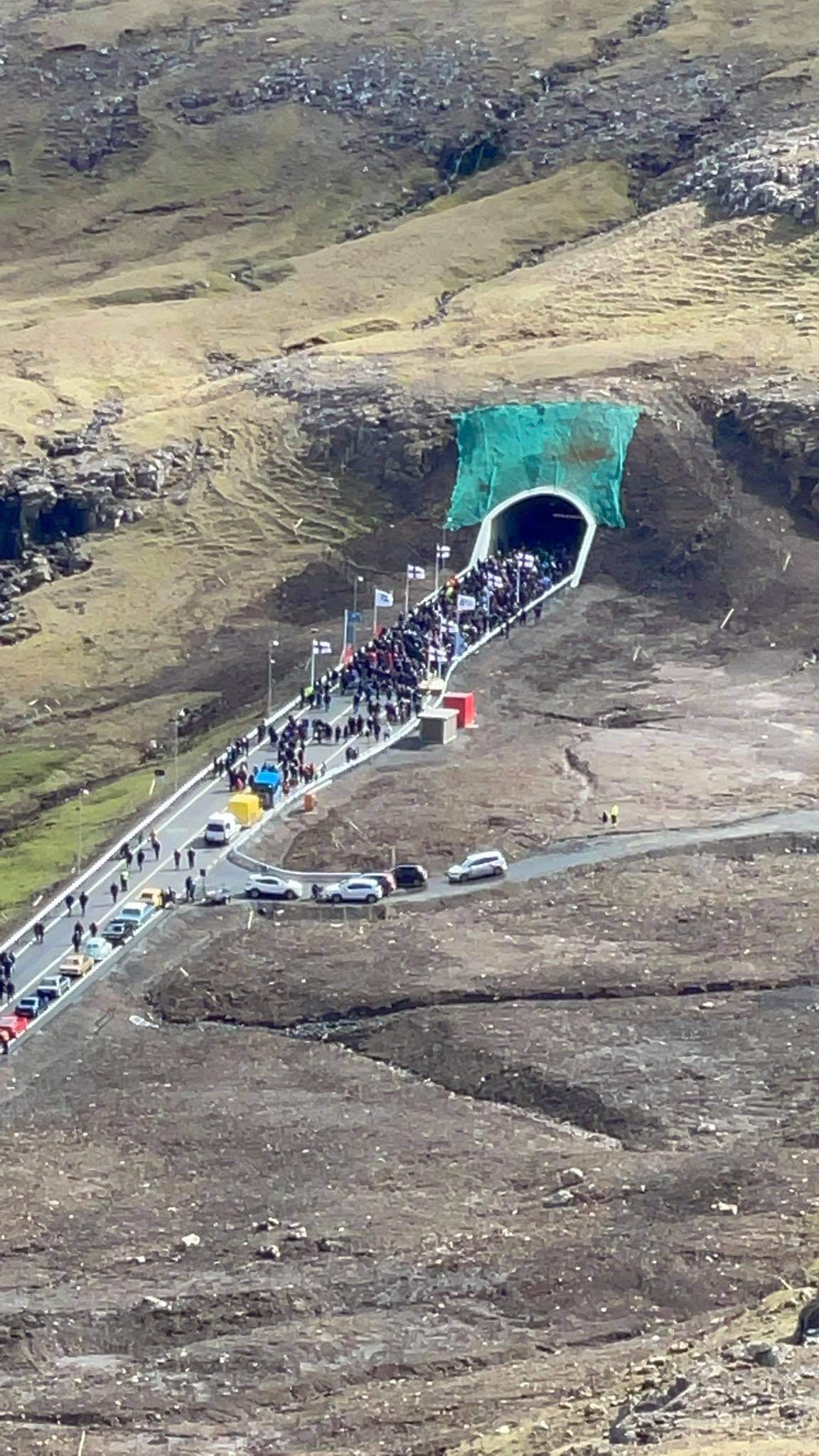 received_297232052071060