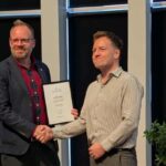 Uni Árting fekk miðlaheiðurslønina 2025