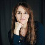 Fyrilestur við Gitte Klein: Hvør uppalir børnini?