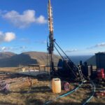 Eitt fet nærri Suðuroyartunlinum: Lidnir at bora á Skálafjalli
